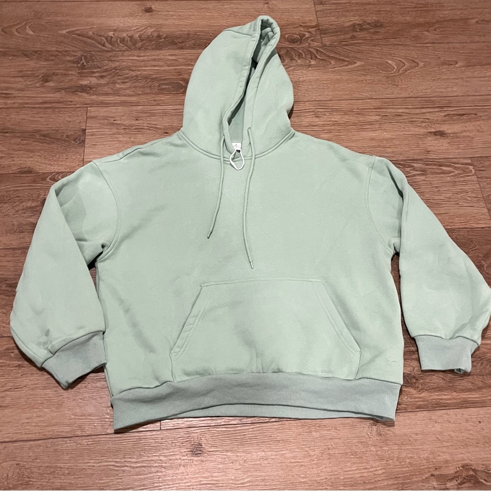 Anrabess Hoodie in Light Green 
Size large
In excellent used condition